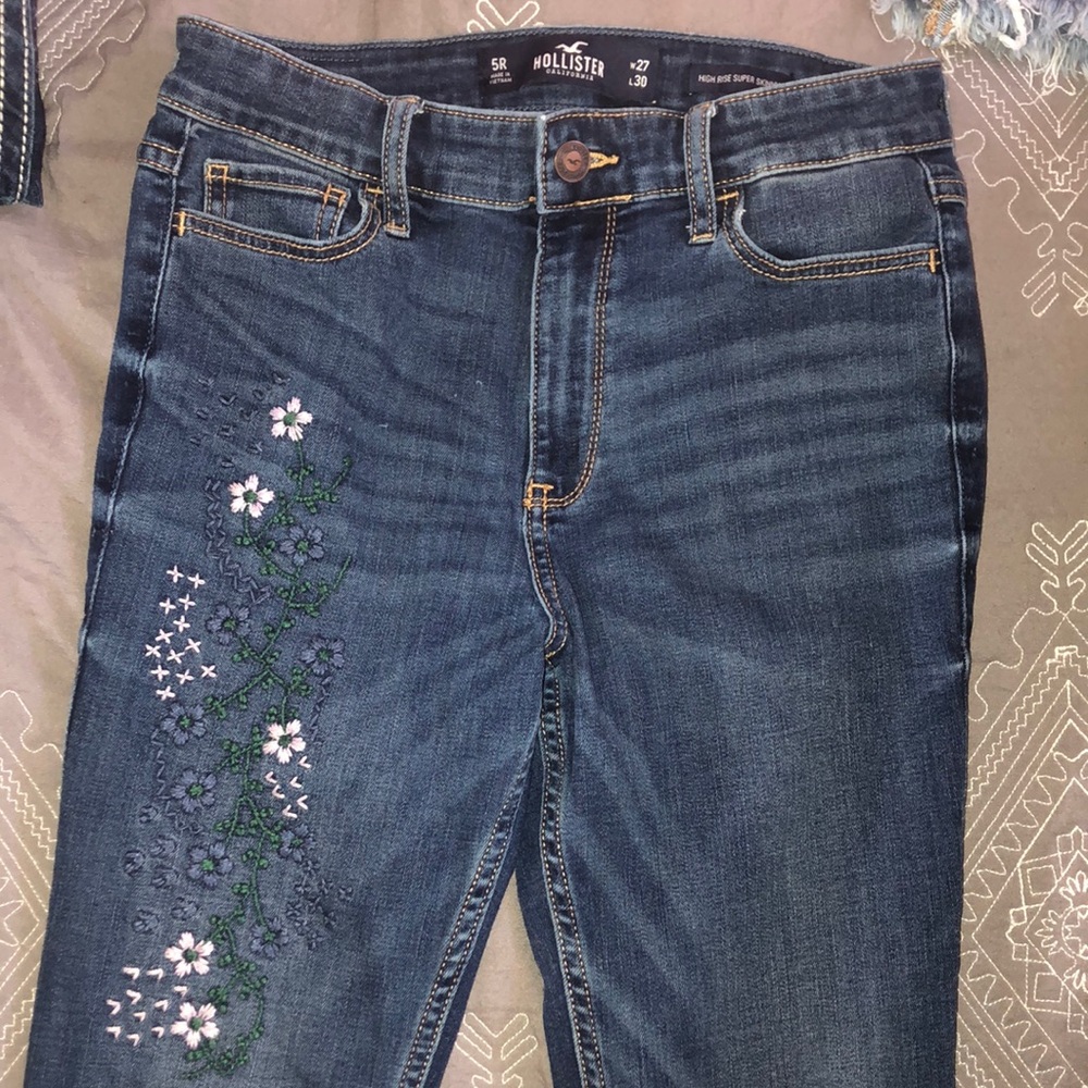 Hollister skinny jeans, limited edition design